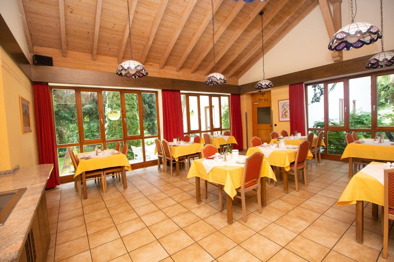 Hotel Am Wald Ottobrunn Extérieur photo